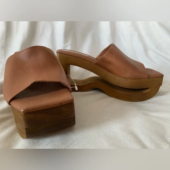 ZIGI Ketrin Platform Sandal Size 7